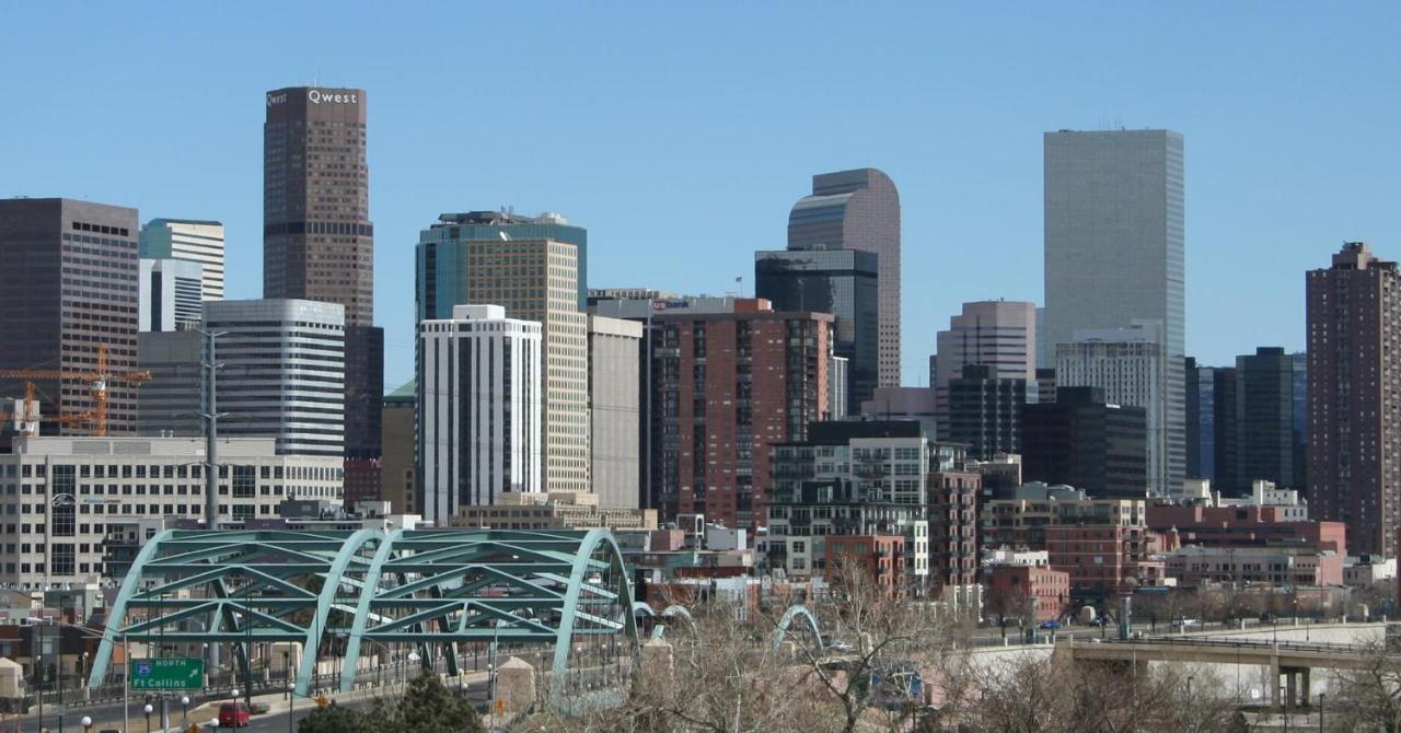 לייקווד Sloans Lake Getaway - Basement Apartment Near Broncos And Downtown Denver מראה חיצוני תמונה